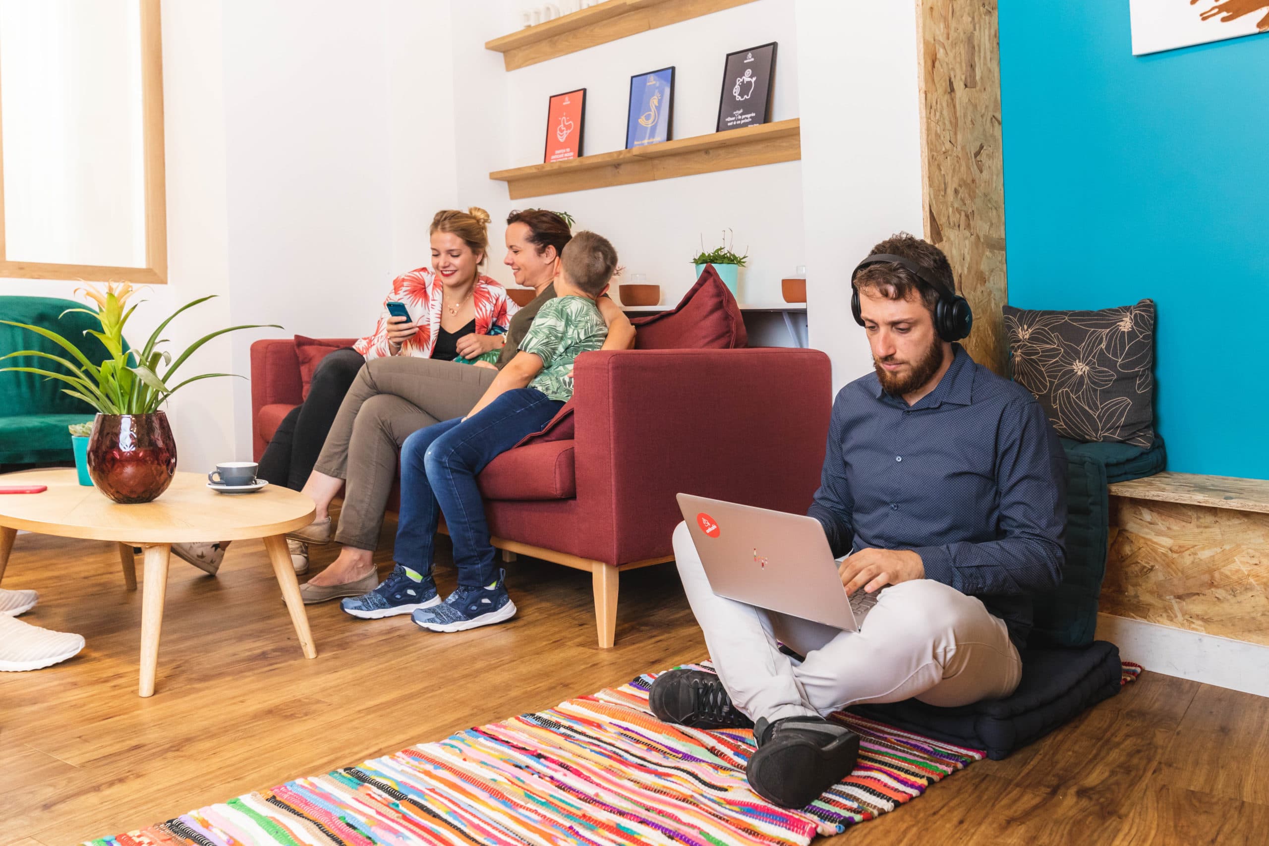 Nomadisme et télétravail : rendez-vous dans un café-coworking